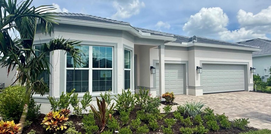 House in Stuart, Florida 3 bedrooms, 254.92 sq.m. № 2247626