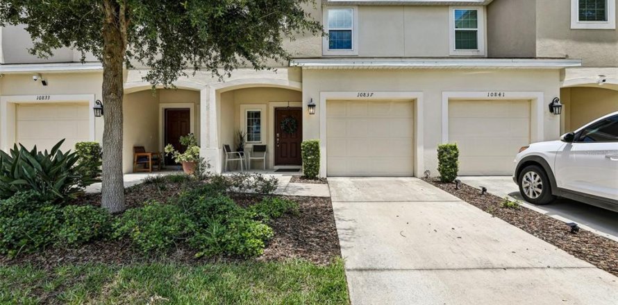 Adosado en Orlando, Florida 3 dormitorios, 126.25 m2 № 2201131