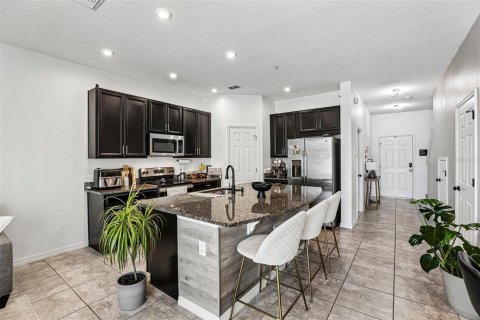 Adosado en venta en Orlando, Florida, 3 dormitorios, 126.25 m2 № 2201131 - foto 11