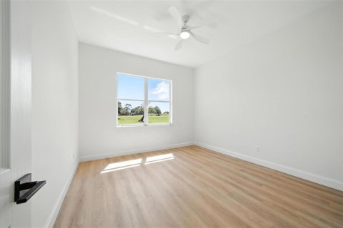 House in Port St. Lucie, Florida 3 bedrooms, 202.9 sq.m. № 2179595 - photo 21