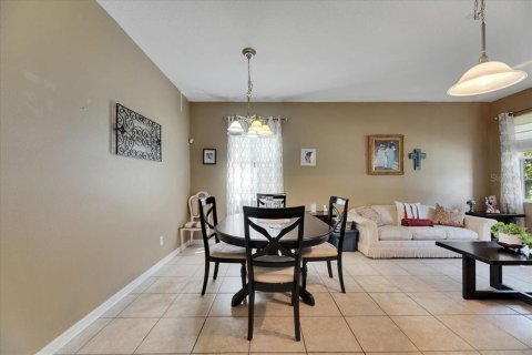 Casa en venta en Wesley Chapel, Florida, 5 dormitorios, 263.29 m2 № 1810475 - foto 17