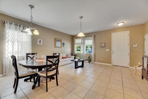 Casa en venta en Wesley Chapel, Florida, 5 dormitorios, 263.29 m2 № 1810475 - foto 11