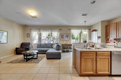 Casa en venta en Wesley Chapel, Florida, 5 dormitorios, 263.29 m2 № 1810475 - foto 23