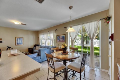 Casa en venta en Wesley Chapel, Florida, 5 dormitorios, 263.29 m2 № 1810475 - foto 27