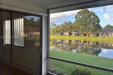 Touwnhouse à louer à Boynton Beach, Floride: 2 chambres, 107.21 m2 № 1970470 - photo 9