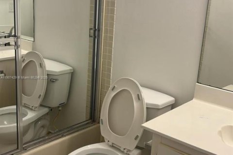 Touwnhouse à louer à Boynton Beach, Floride: 2 chambres, 107.21 m2 № 1970470 - photo 13