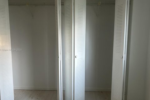 Touwnhouse à louer à Boynton Beach, Floride: 2 chambres, 107.21 m2 № 1970470 - photo 15