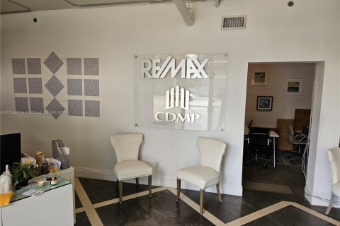 Immobilier commercial à vendre à Miami, Floride № 1985472 - photo 21