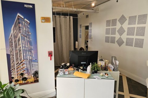 Immobilier commercial à vendre à Miami, Floride № 1985472 - photo 22