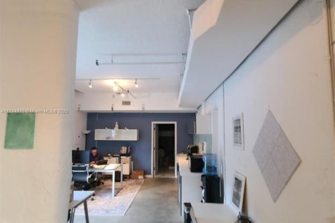 Immobilier commercial à vendre à Miami, Floride № 1985472 - photo 19