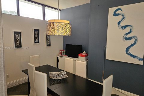 Immobilier commercial à vendre à Miami, Floride № 1985472 - photo 24