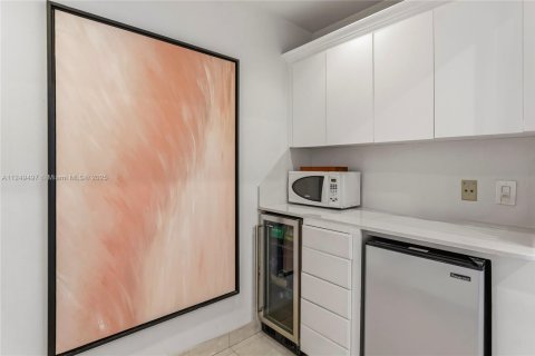 Copropriété à louer à Miami Beach, Floride: 41.81 m2 № 2038006 - photo 9
