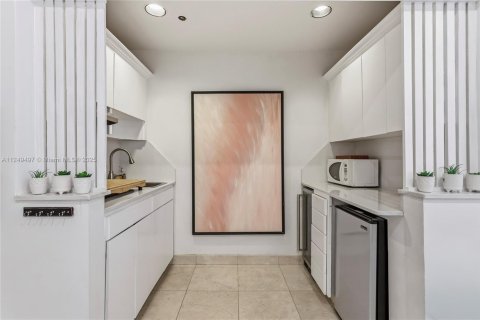 Copropriété à louer à Miami Beach, Floride: 41.81 m2 № 2038006 - photo 7
