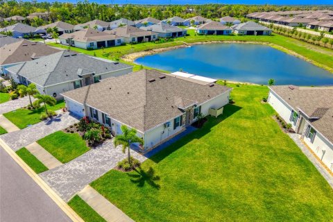 House in Port Charlotte, Florida 3 bedrooms, 140.56 sq.m. № 2093150 - photo 6