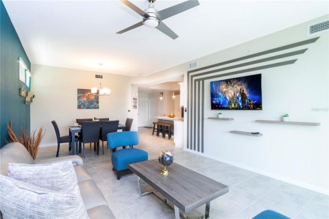 Купить кондоминиум в Киссимми, Флорида 3 комнаты, 123.47м2, № 2206106 - фото 16