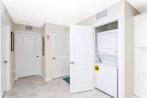 Купить кондоминиум в Киссимми, Флорида 3 комнаты, 123.47м2, № 2206106 - фото 9