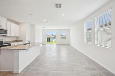 Casa en venta en Plant City, Florida, 4 dormitorios, 201.41 m2 № 1634722 - foto 13