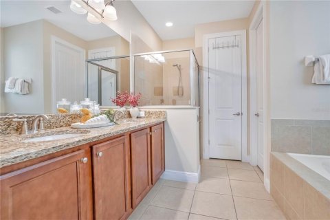 House in Kissimmee, Florida 10 bedrooms, 438.87 sq.m. № 2115409 - photo 28