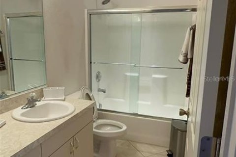Casa en alquiler en Myakka City, Florida, 3 dormitorios, 192.87 m2 № 1662484 - foto 14