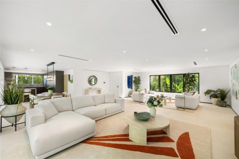 Casa en alquiler en Miami Beach, Florida, 4 dormitorios, 304.81 m2 № 2010785 - foto 7