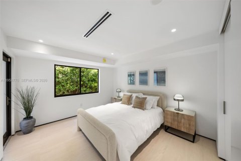 Casa en alquiler en Miami Beach, Florida, 4 dormitorios, 304.81 m2 № 2010785 - foto 28