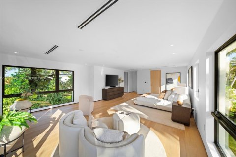 Casa en alquiler en Miami Beach, Florida, 4 dormitorios, 304.81 m2 № 2010785 - foto 16
