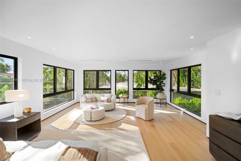 Casa en alquiler en Miami Beach, Florida, 4 dormitorios, 304.81 m2 № 2010785 - foto 15