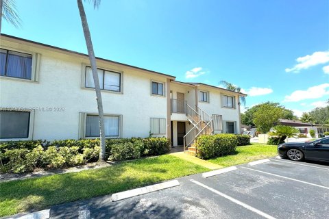 Condo in Margate, Florida, 2 bedrooms  № 2003095