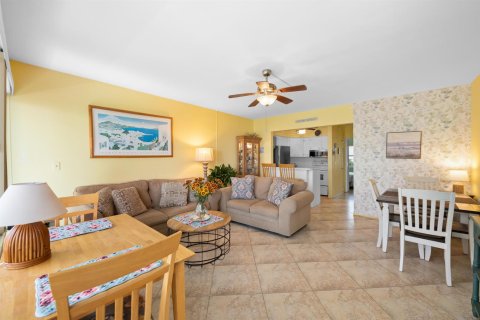 Copropriété à vendre à Lauderdale-by-the-Sea, Floride: 1 chambre, 61.32 m2 № 2439206 - photo 29
