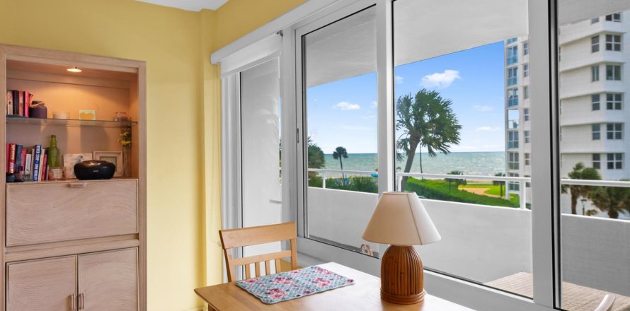 Condo à Lauderdale-by-the-Sea, Floride, 1 chambre № 2439206