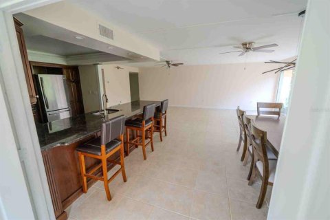 Copropriété à vendre à Largo, Floride: 3 chambres, 169.08 m2 № 2167111 - photo 10