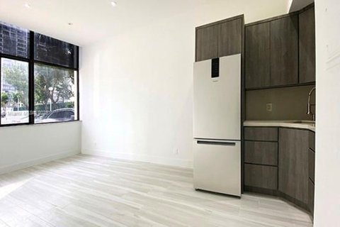 Condominio en venta en Miami, Florida, 30.1 m2 № 1977535 - foto 4
