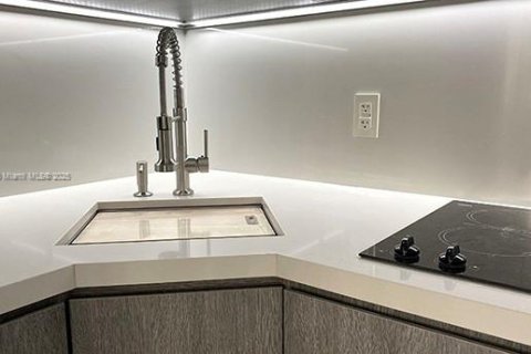 Condominio en venta en Miami, Florida, 30.1 m2 № 1977535 - foto 6