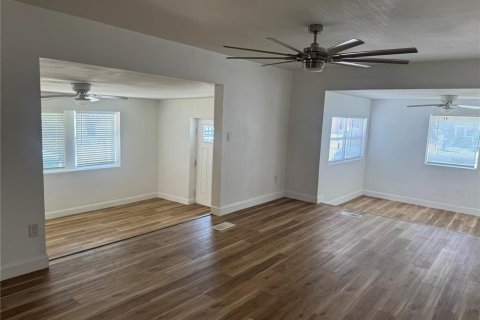 Villa ou maison à louer à Sarasota, Floride: 3 chambres, 168.43 m2 № 1758186 - photo 15