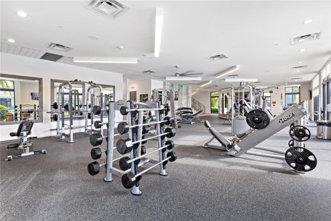 Condo in Doral, Florida, 2 bedrooms  № 1970027 - photo 30