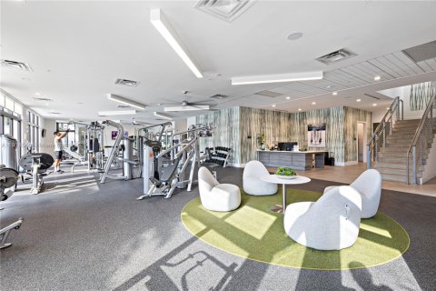 Condo in Doral, Florida, 2 bedrooms  № 1970027 - photo 29