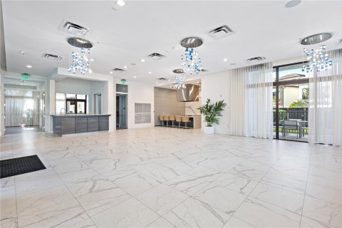 Condo in Doral, Florida, 2 bedrooms  № 1970027 - photo 24