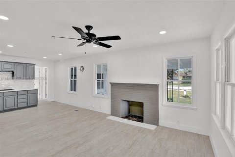 Villa ou maison à vendre à Oakland Park, Floride: 4 chambres, 94.02 m2 № 1781766 - photo 5