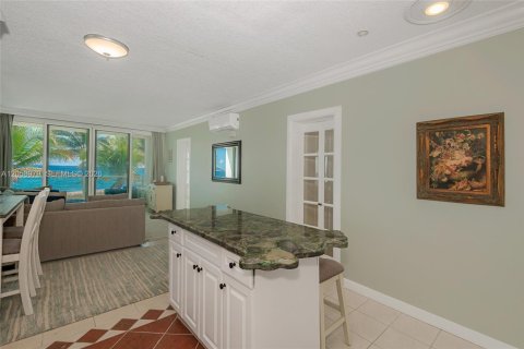 Copropriété à louer à Hillsboro Beach, Floride: 2 chambres, 92.9 m2 № 2168802 - photo 3