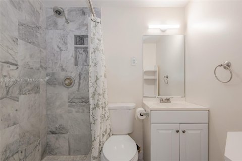 Copropriété à louer à Hillsboro Beach, Floride: 2 chambres, 92.9 m2 № 2168802 - photo 22