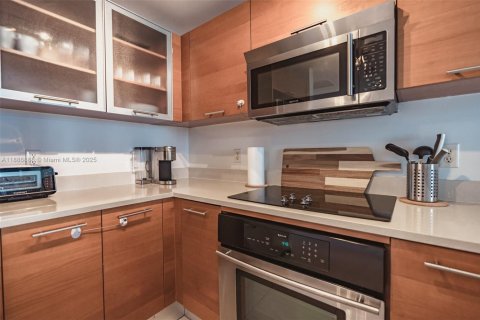 Снять в аренду кондоминиум в Майами, Флорида 1 спальня, 68.38м2, № 2034502 - фото 18