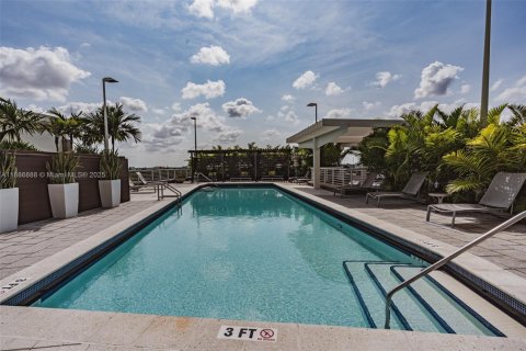 Снять в аренду кондоминиум в Майами, Флорида 1 спальня, 68.38м2, № 2034502 - фото 27