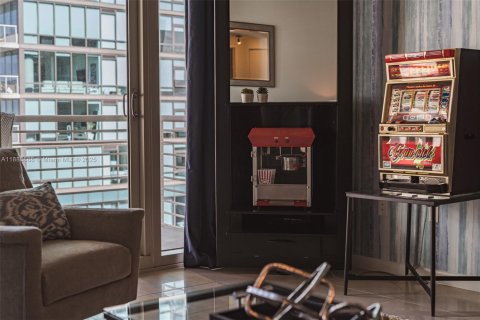 Снять в аренду кондоминиум в Майами, Флорида 1 спальня, 68.38м2, № 2034502 - фото 11