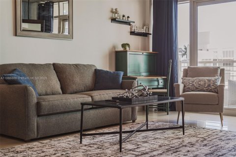 Снять в аренду кондоминиум в Майами, Флорида 1 спальня, 68.38м2, № 2034502 - фото 4