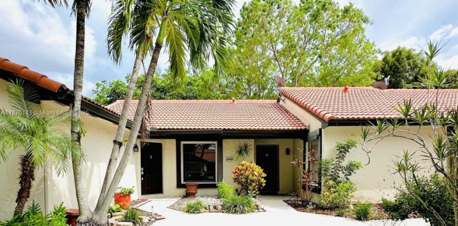 Casa en Miami, Florida 2 dormitorios, 65.96 m2 № 1927989
