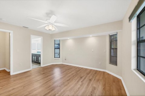 Casa en venta en Port Charlotte, Florida, 3 dormitorios, 153.66 m2 № 1761226 - foto 24
