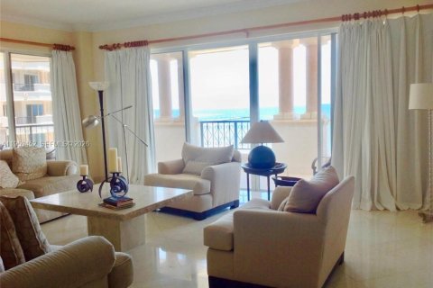 Купить кондоминиум в Майами-Бич, Флорида 3 спальни, 248.14м2, № 2017955 - фото 5