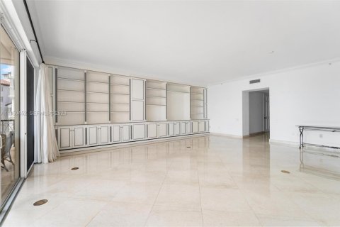 Condo in Miami Beach, Florida, 3 bedrooms  № 2017955 - photo 30