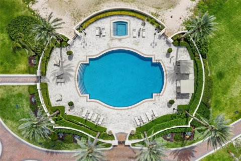 Condo in Miami Beach, Florida, 3 bedrooms  № 2017955 - photo 19