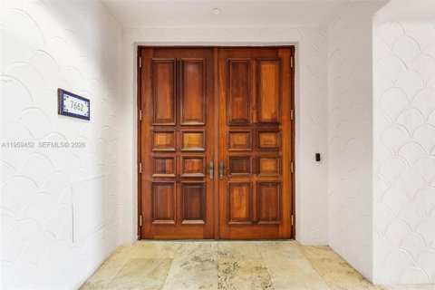 Condo in Miami Beach, Florida, 3 bedrooms  № 2017955 - photo 21